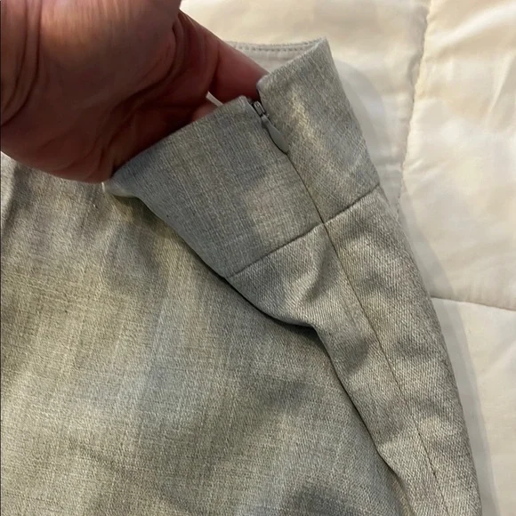 Elegant Gray The Limited Skirt NWT - Picture 2 of 5
